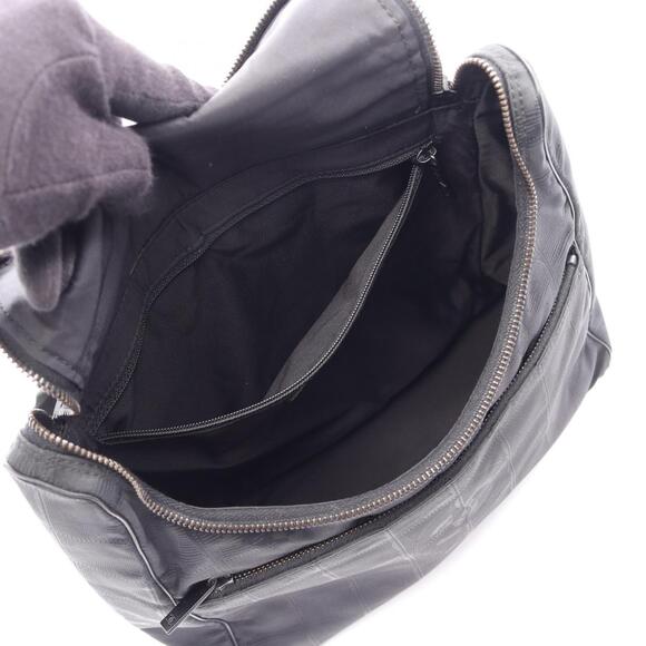 CHANEL Black Leather Backpack main image 8